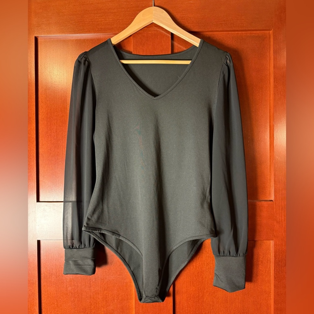 Women’s Black V-Neck Bodysuit With Sheer Long Sleeves Size XL